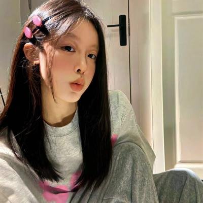 劳拉·马尔斯的眼睛